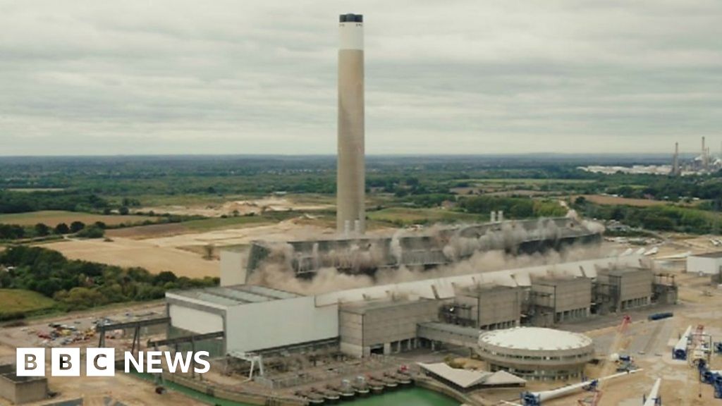 Demolition Blast Brings Down Fawley Power Station Roof