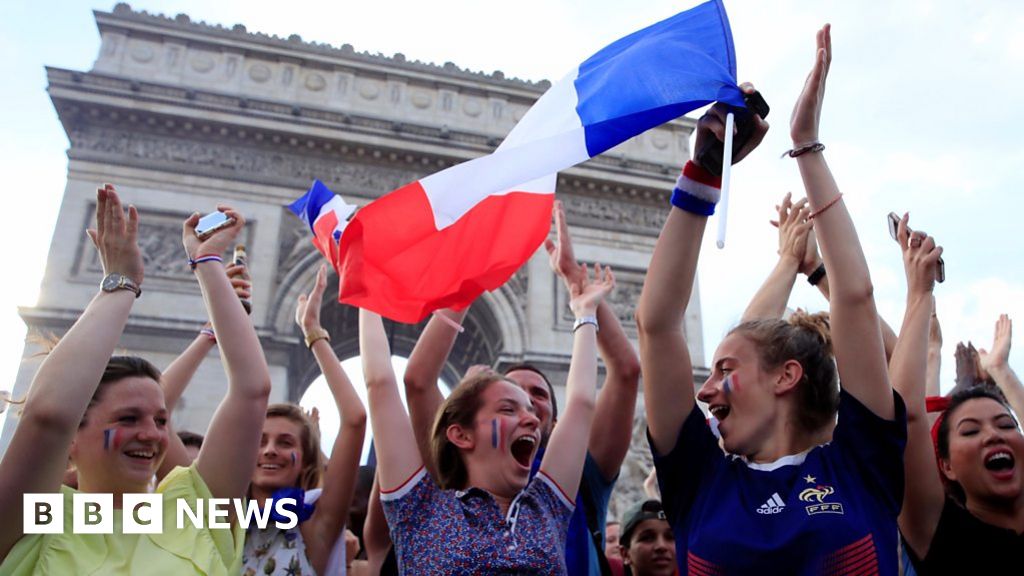 France celebrates winning World Cup 2018