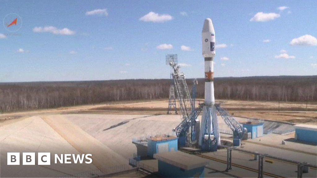 Russia Launches First Rocket From Its New Vostochny Cosmodrome Bbc News