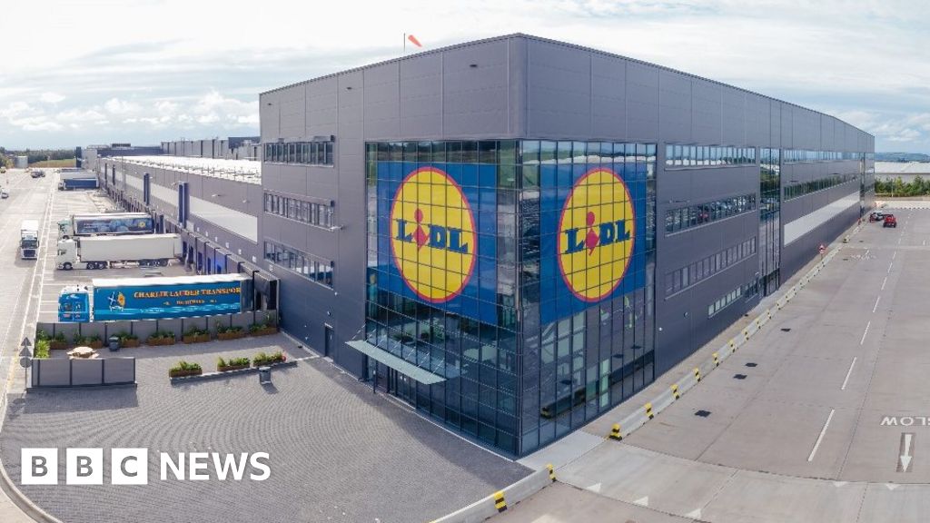 Lidl Opens Giant Distribution Centre At Eurocentral BBC News