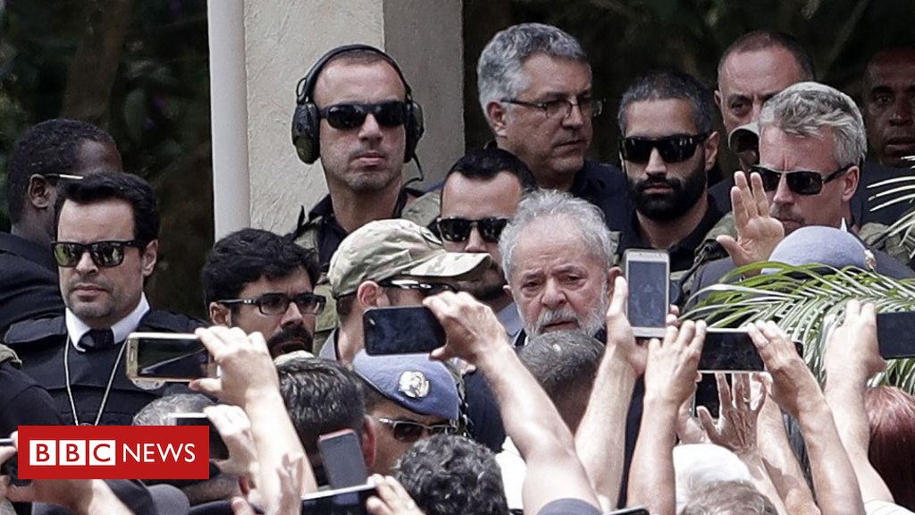 Emocionado Lula Comparece A Funeral Do Neto De Anos Veja V Deo