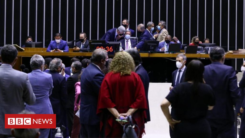 Reforma eleitoral na Câmara deputados desistem de proposta do