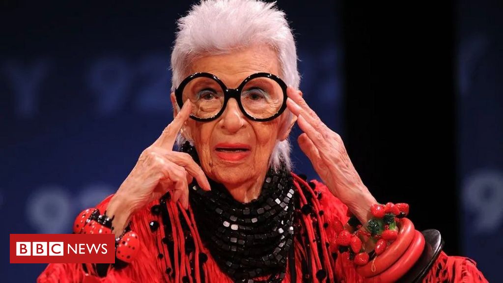 Iris Apfel quem era a estilista e ícone da moda americana morta aos