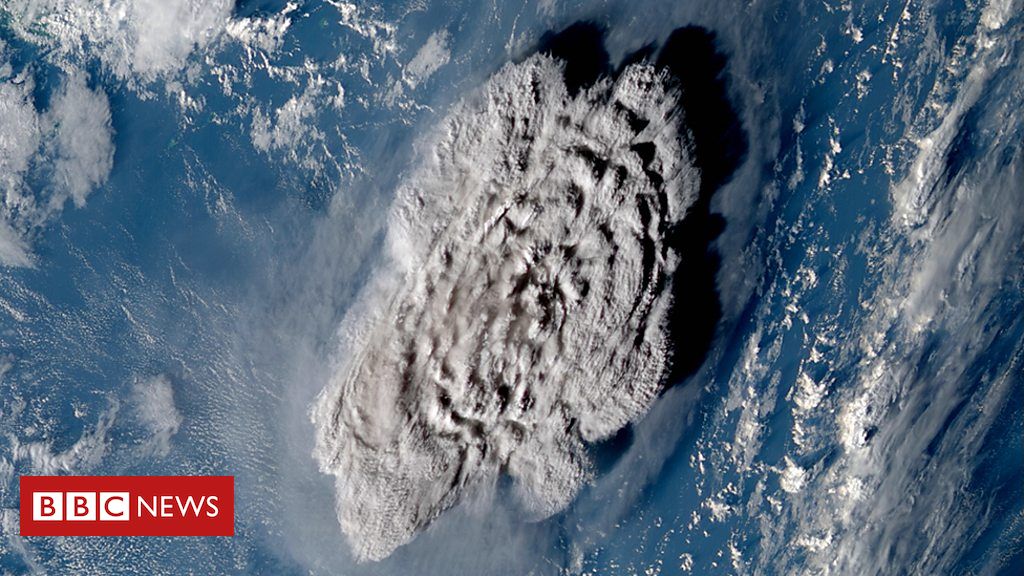 Vídeo satélites capturam erupção de vulcão em Tonga BBC News Brasil