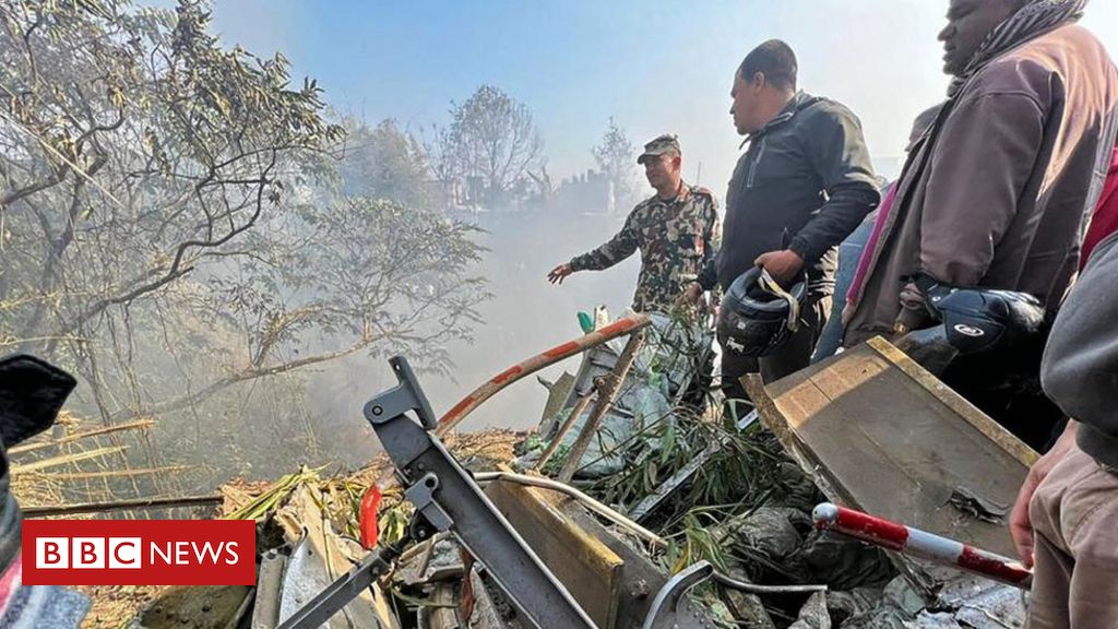 Queda de avião deixa dezenas de mortos no Nepal o que se sabe BBC