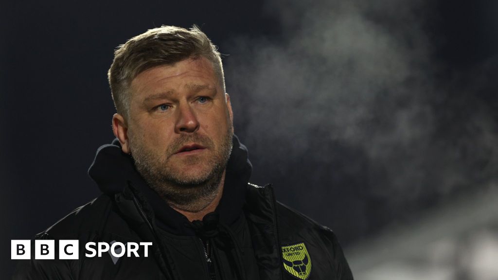 Karl Robinson Salford City Appoint Ex Oxford United Boss As Head Coach