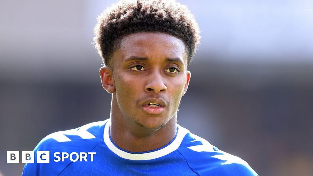 Demarai Gray Fulham In Talks To Sign Winger From Everton BBC Sport