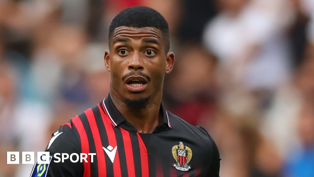 Mario Lemina Wolves Complete Signing Of Midfielder From Nice Bbc Sport