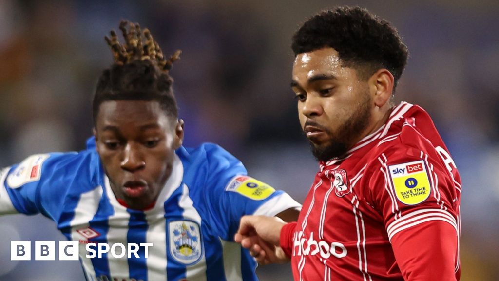 Huddersfield Town 0 0 Bristol City Terriers Earn Battling Point In