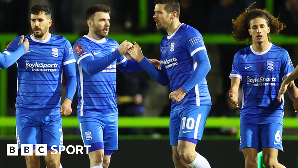 Forest Green Rovers 1 2 Birmingham City Blues Come From Behind To Win