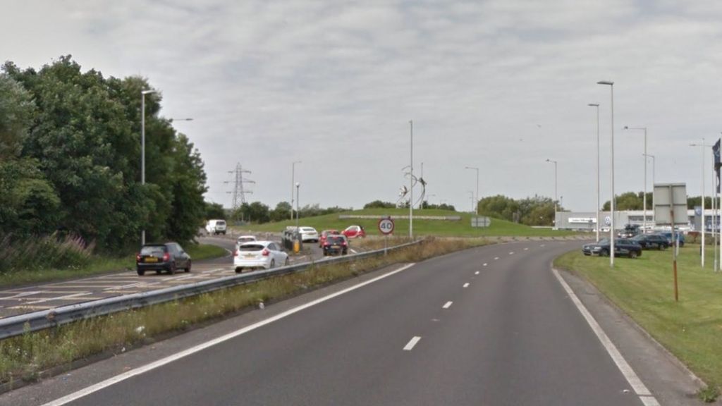 Man dies in police chase car crash