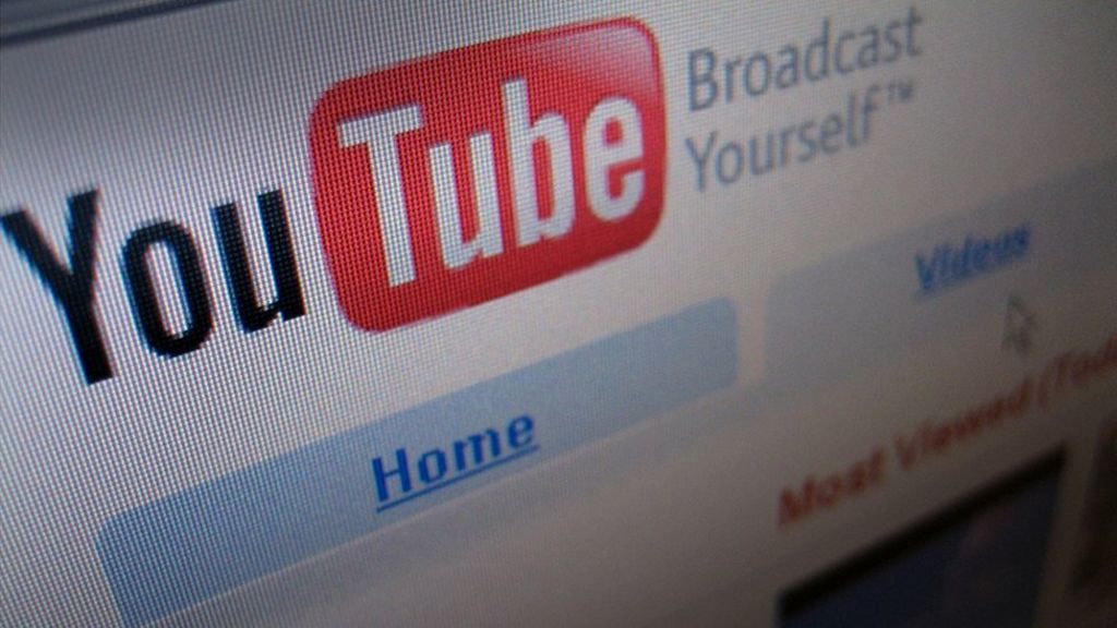 YouTube: UK government suspends ads amid extremism concerns