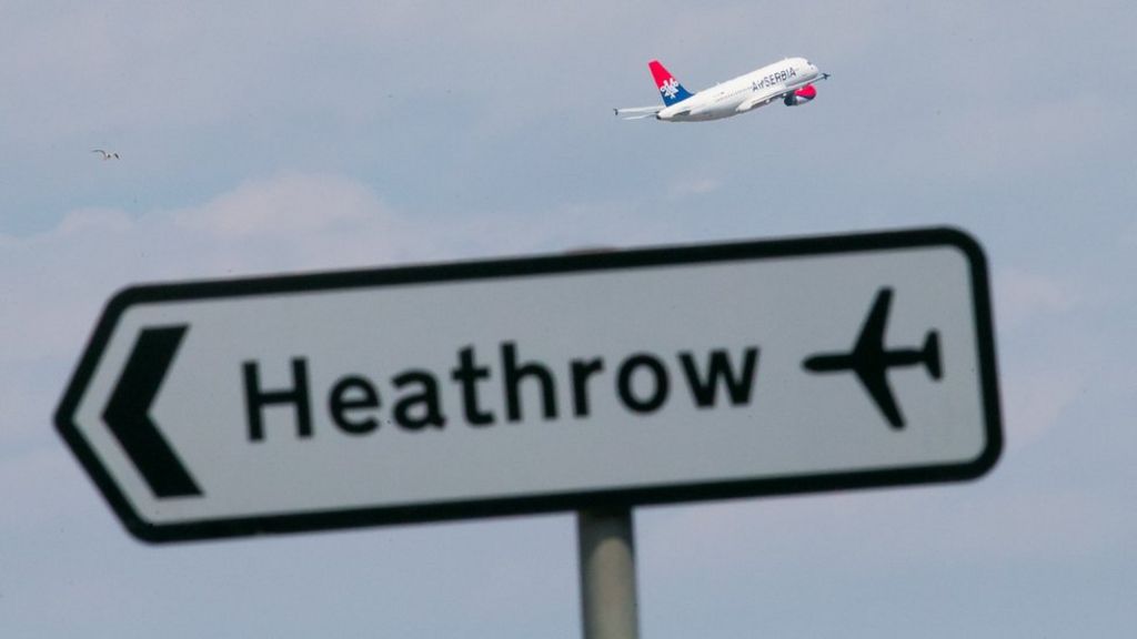 Heathrow third runway 'to breach climate change laws'