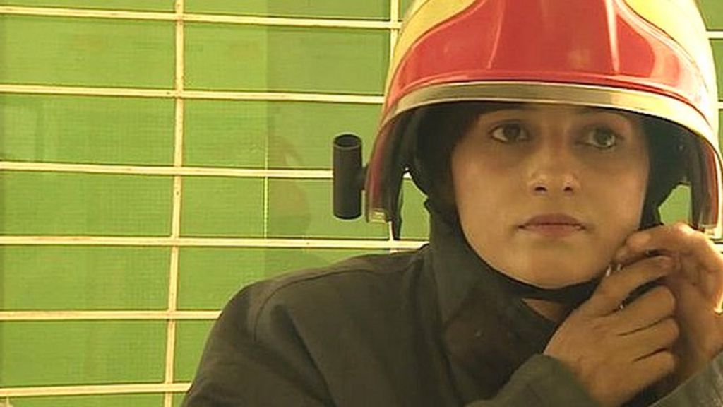 VIDEO: Pakistan's first female fire fighter
