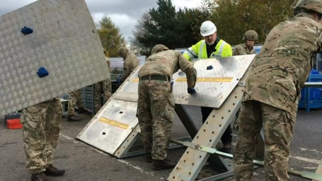UK Floods: Soldiers learn to assemble new flood defences