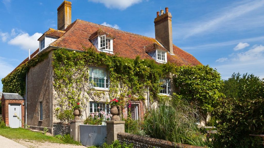 New life for Bloomsbury Group's Charleston farmhouse BBC News