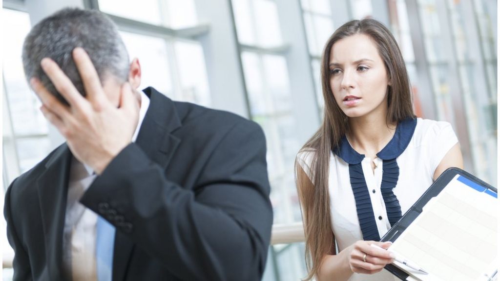 How did 'oversight' get two opposite meanings?