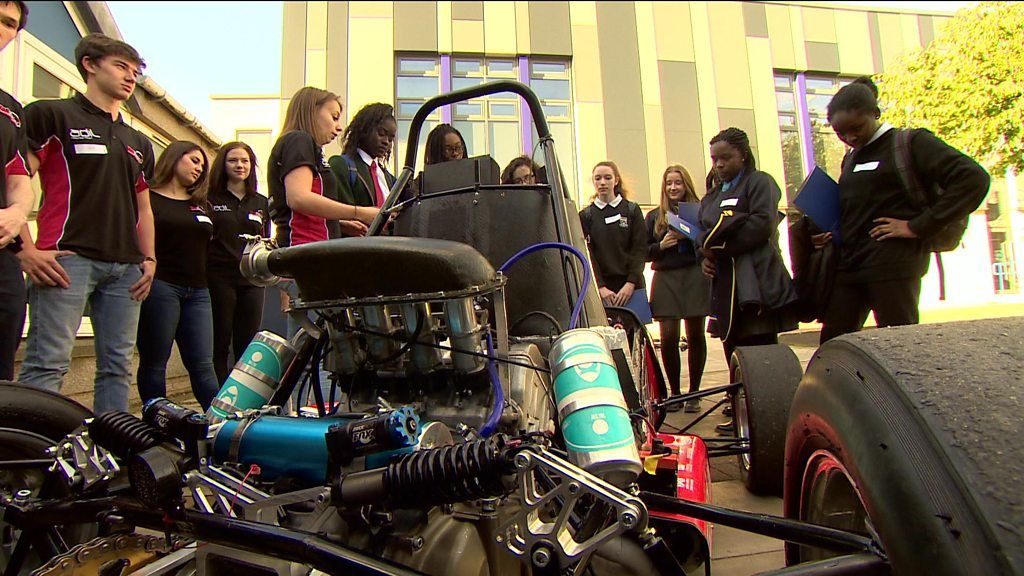 Aberdeen University encouraging more girls into engineering