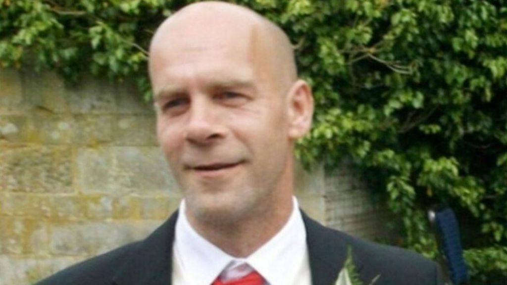 Body found near Coventry 'after vampire show party' - BBC News - BBC News