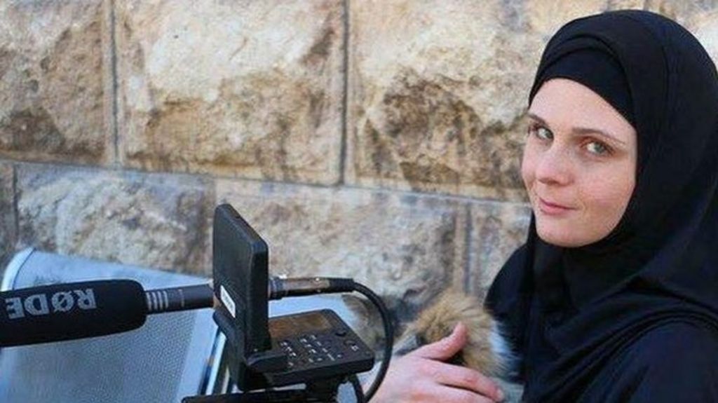 Us Journalist Lindsey Snell Detained In Turkey Bbc News