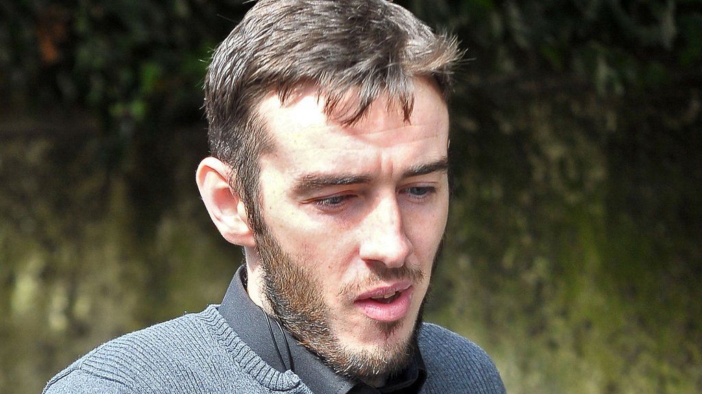 Syria terror accused Eamon Bradley 'hid under trees' during battles