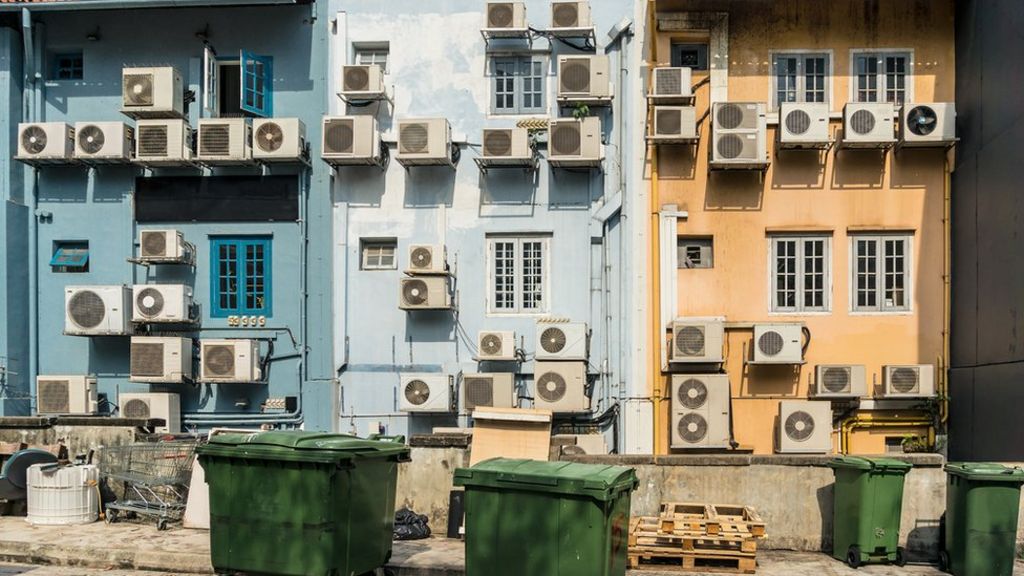 Deal expected on phasing out 'disastrous' greenhouse gases