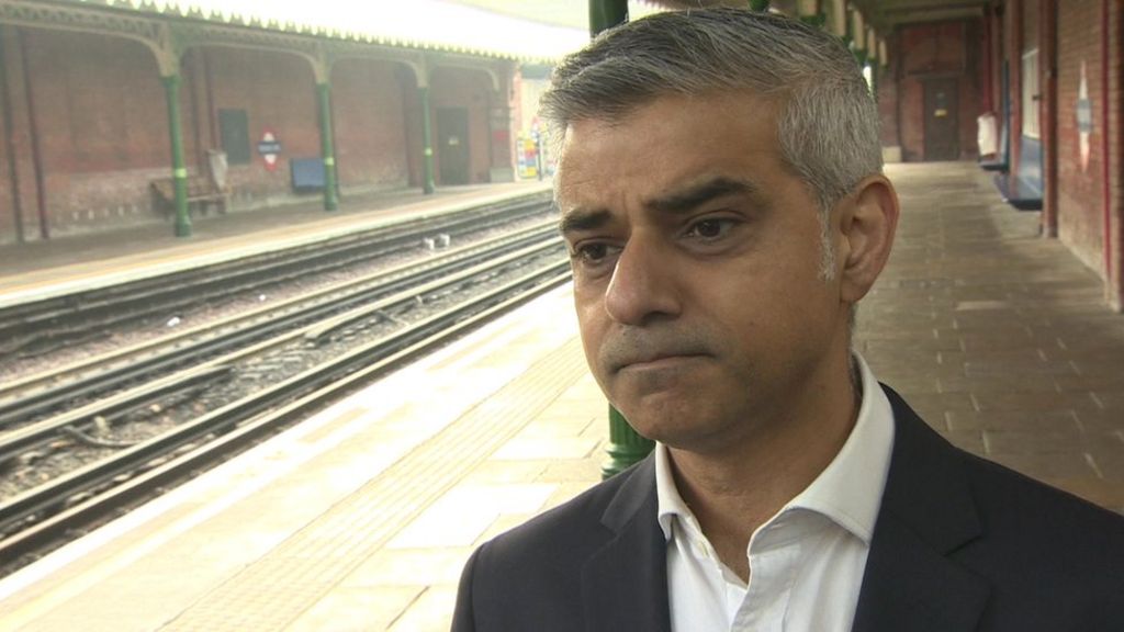 Mayor calls for London train analysis to be published