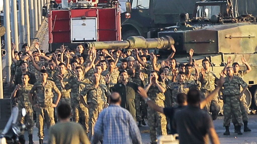 Turkey Mass Arrests After Coup Bid Quashed Says Pm Bbc News