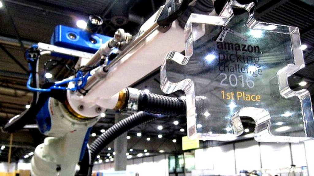 Sucking robot arm wins Amazon Picking Challenge