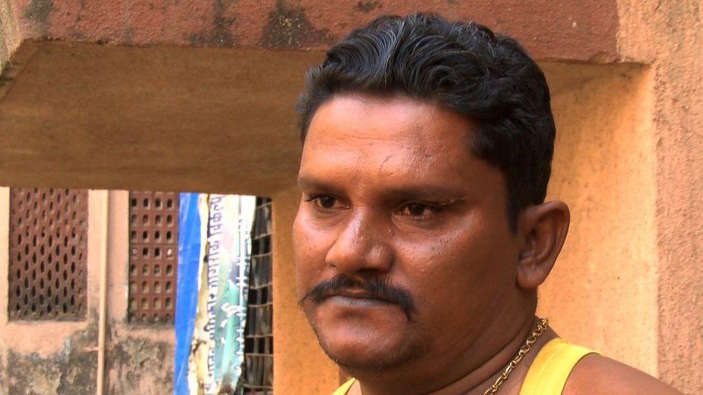 India's sewer workers risking their lives