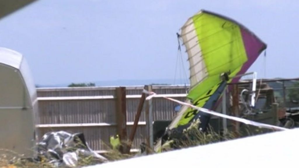 Call for airfield rule change after Enstone microlight crash