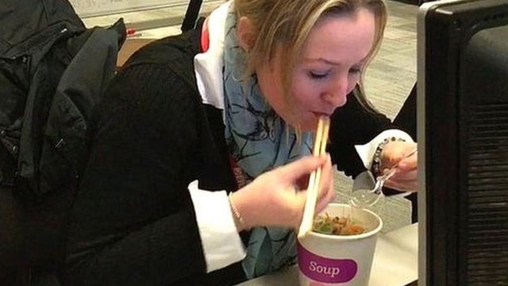 VIDEO: Five rules for eating at your desk