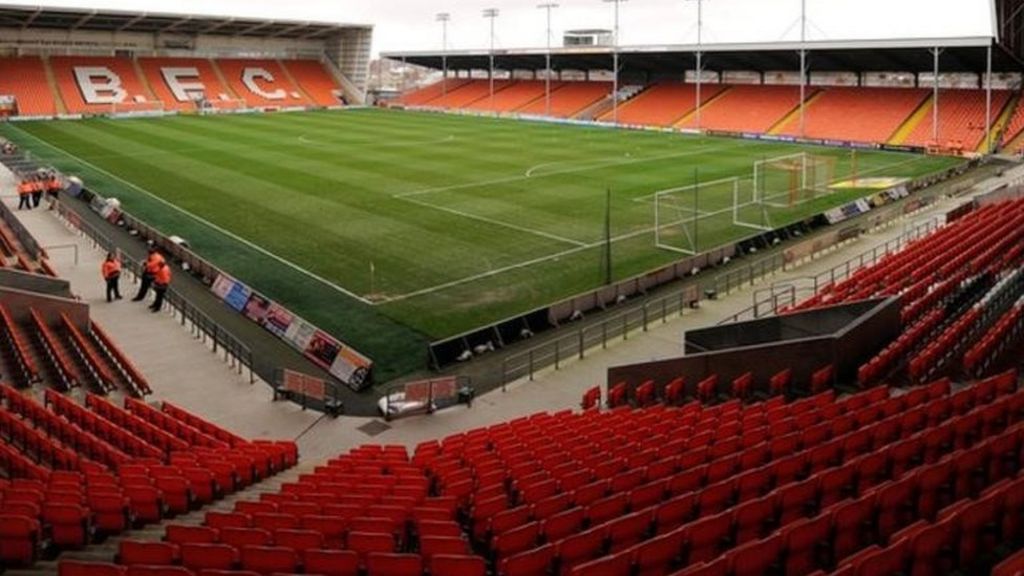 Club sorry for Bradford City 'fire' song