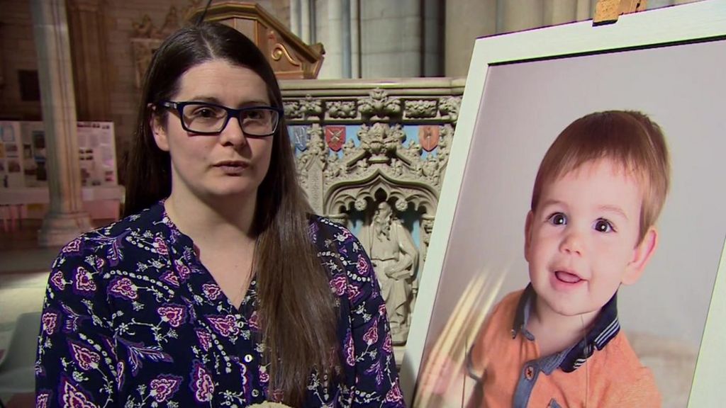 Jeremy Hunt 'sorry' NHS 111 call did not spot boy's sepsis