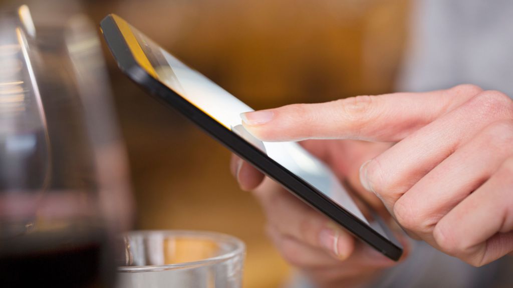 What makes a tweet believable?