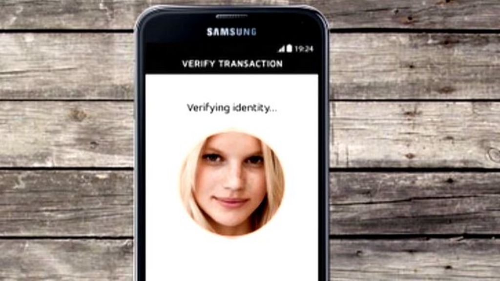 Mastercard rolls out selfie ID checks