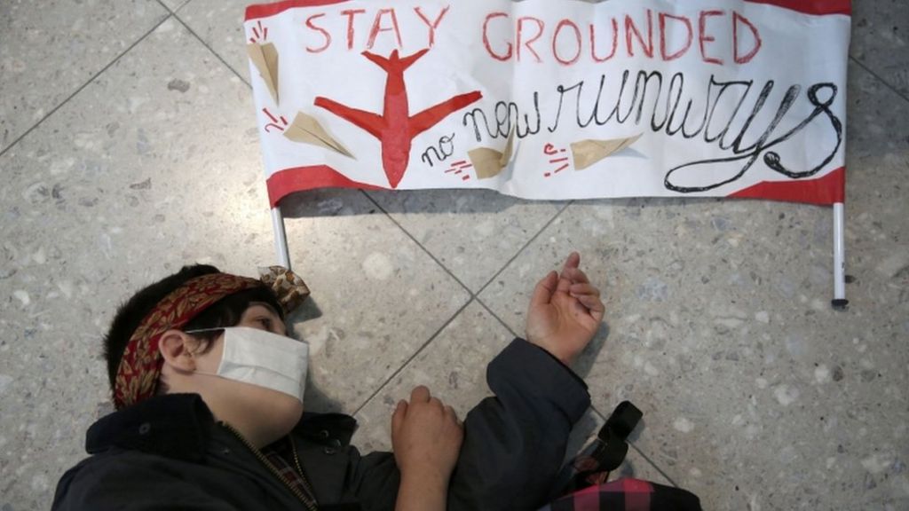 Heathrow protesters stage 'die-in' demo over airport expansion
