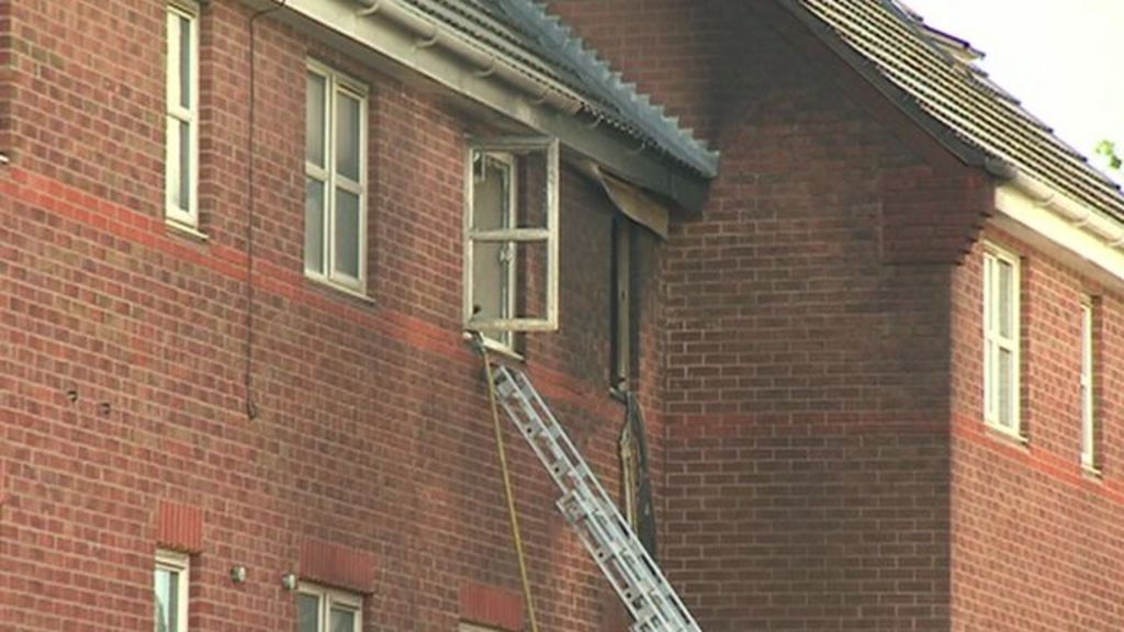 Derbyshire flat fire: 'Flames were going up the stairs' - BBC News