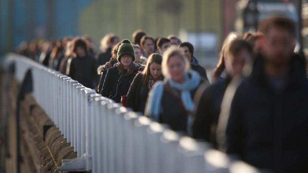 UK unemployment rises to 1.7m