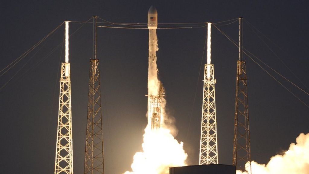 VIDEO: Fifth time lucky for SpaceX rocket?