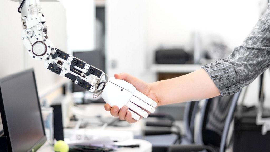 Budget 2017: Robotics, driverless cars and 5G to get UK funds