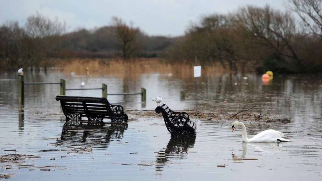 Funds for farmers who fight flooding