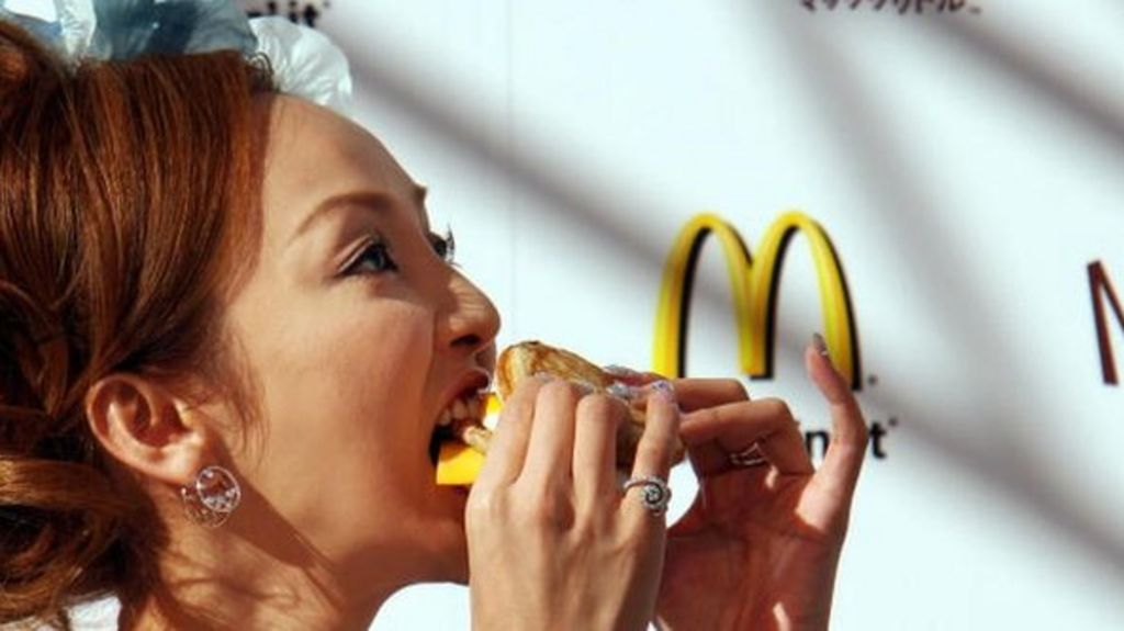 McDonald's beats sales forecasts on breakfast rush