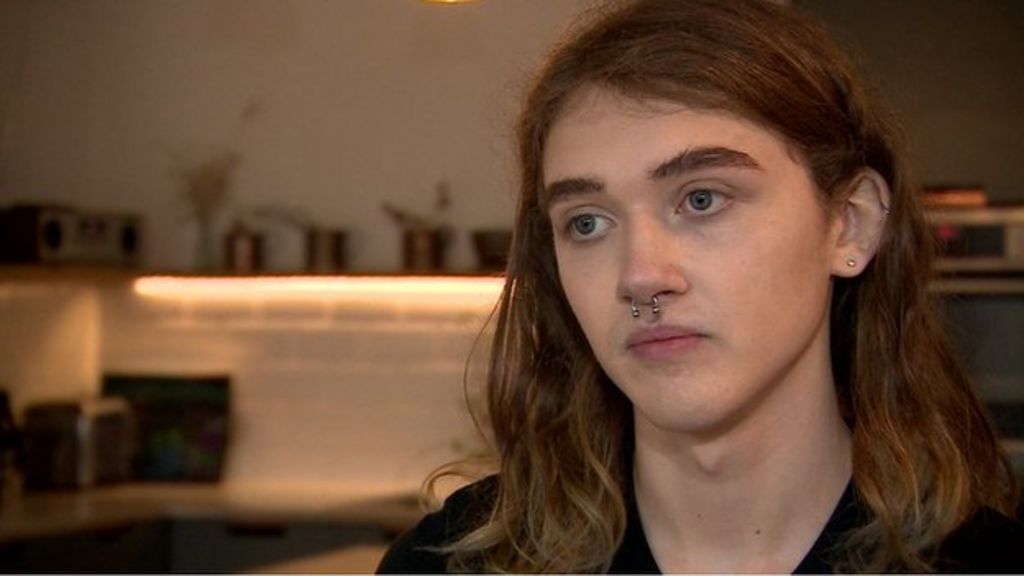 Chorley teenager describes 'horrific' online grooming ordeal