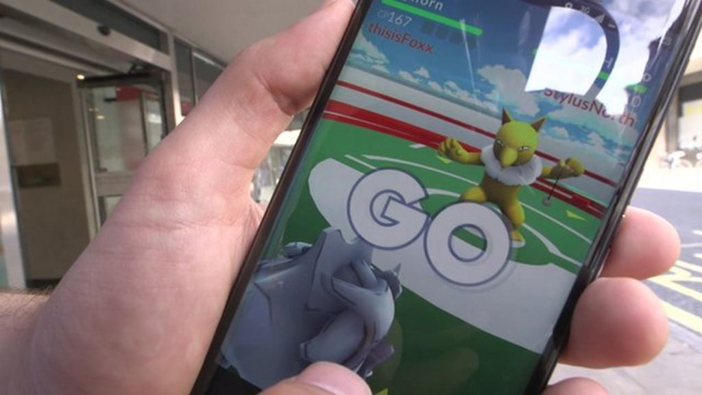 Pokemon Go players take to the streets