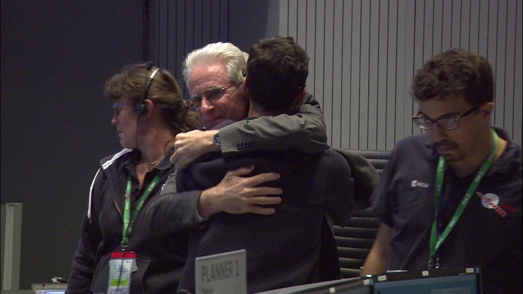 Rosetta: Mission control confirms probe has 'crash landed'