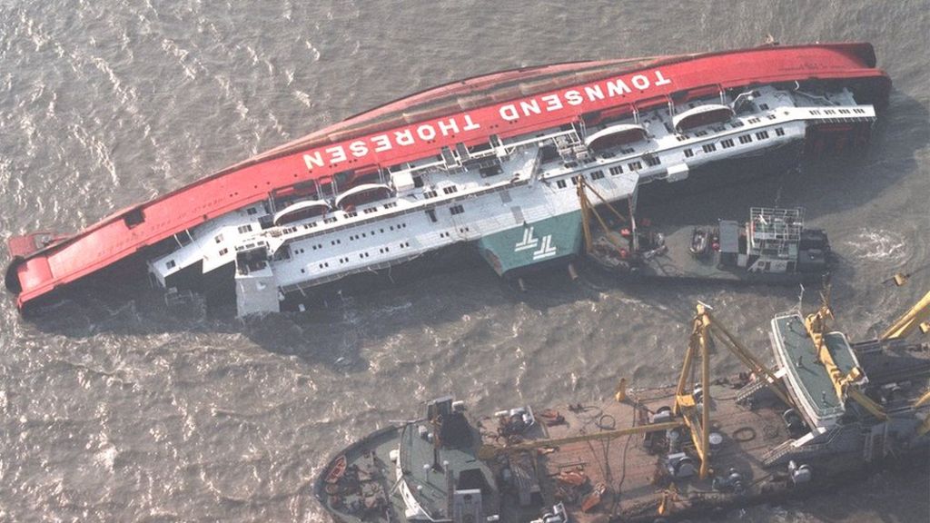 Zeebrugge ferry disaster: Chaplain recalls 'traumatising' tragedy 30 years on