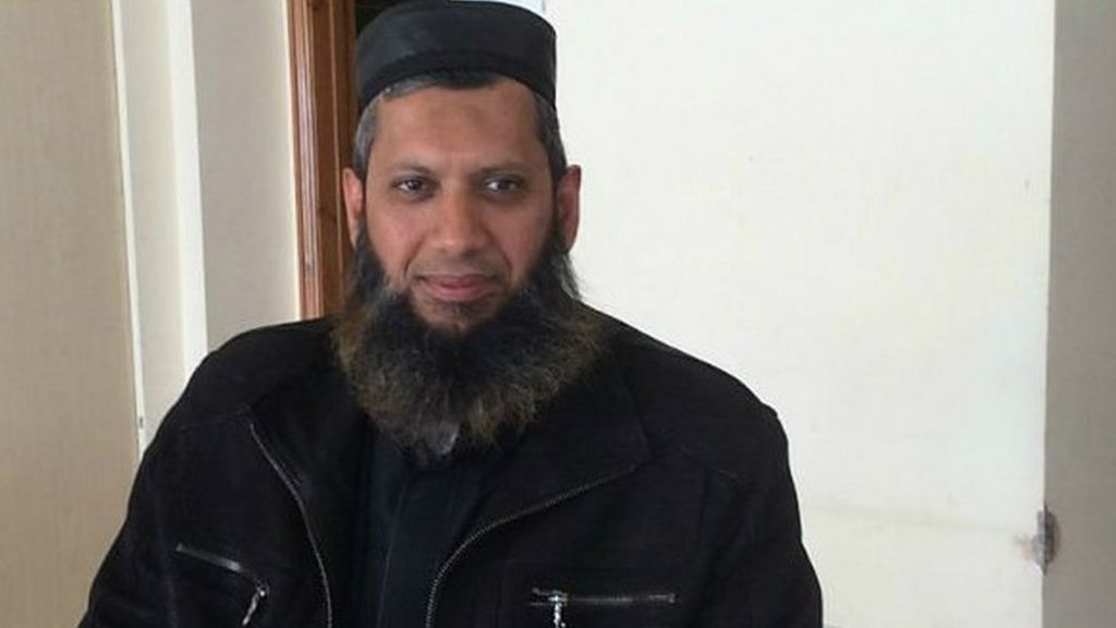 Cameron sorry over 'IS' cleric comment