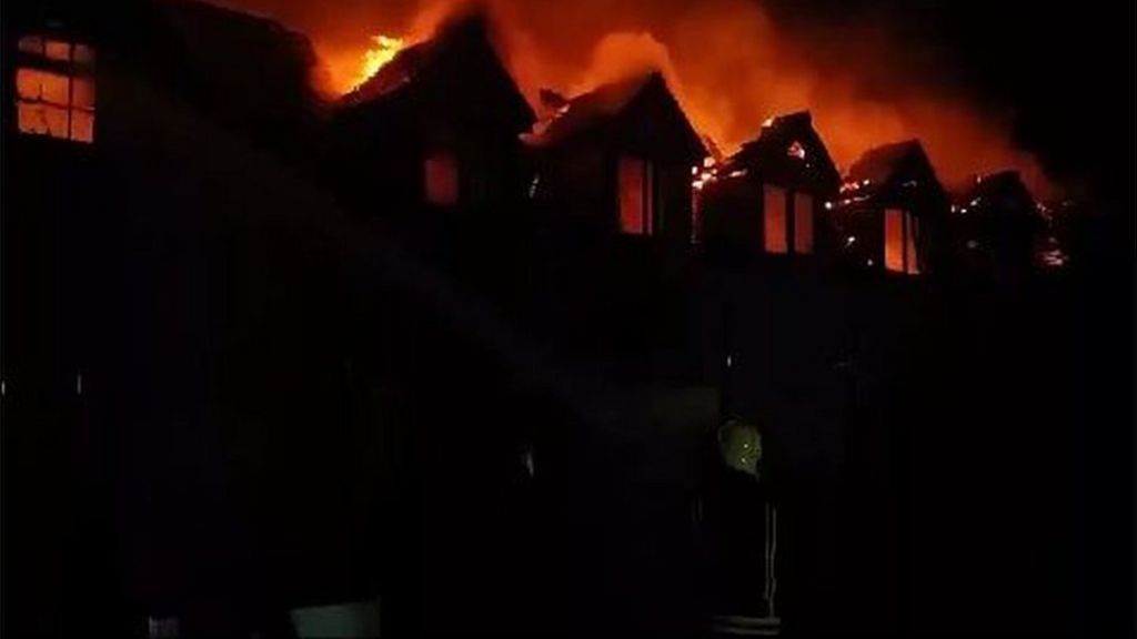 'Major fire' at derelict hotel in Hockley Heath