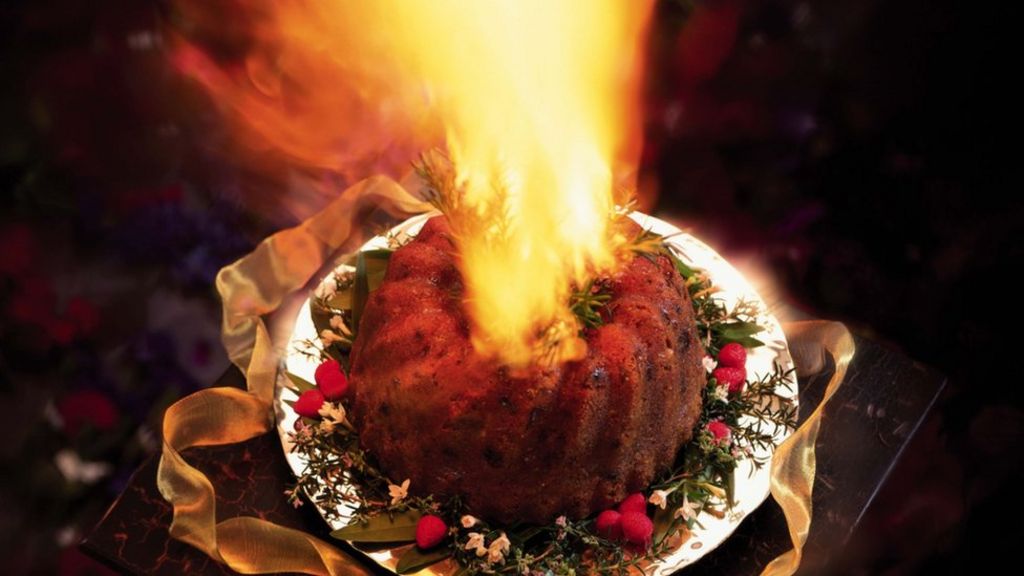 Christmas pudding fire in Barnstaple tackled by crews BBC News